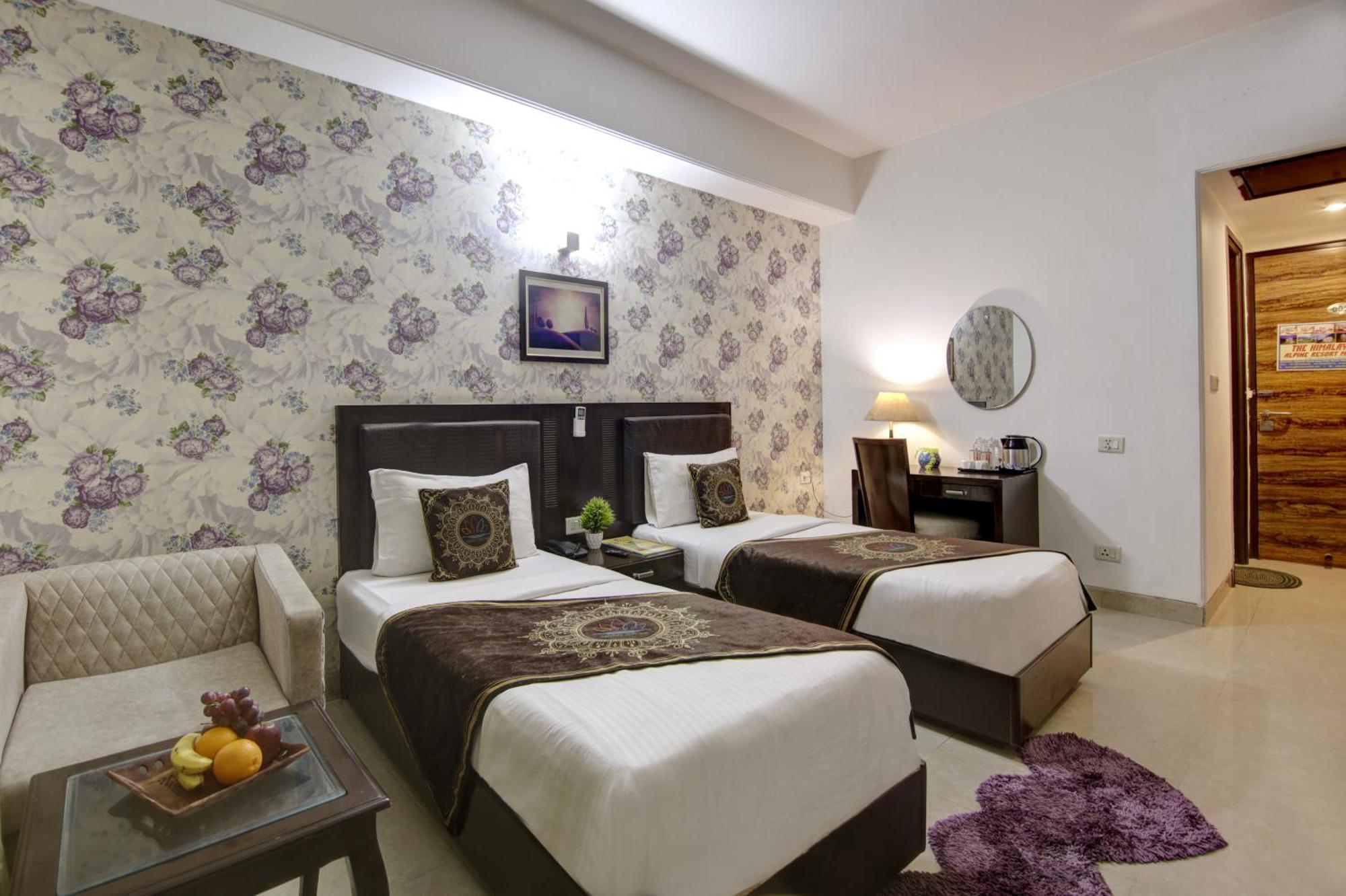 Hotel Venus Plaza New Delhi Eksteriør bilde