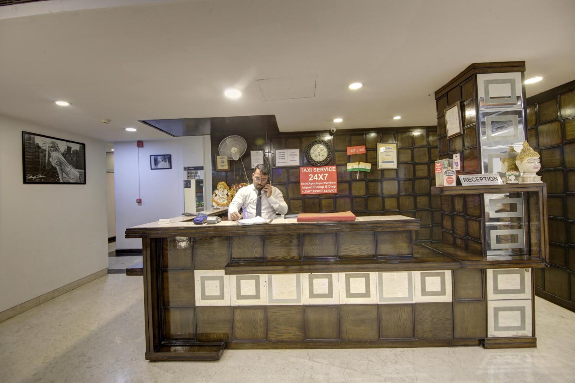 Hotel Venus Plaza New Delhi Eksteriør bilde
