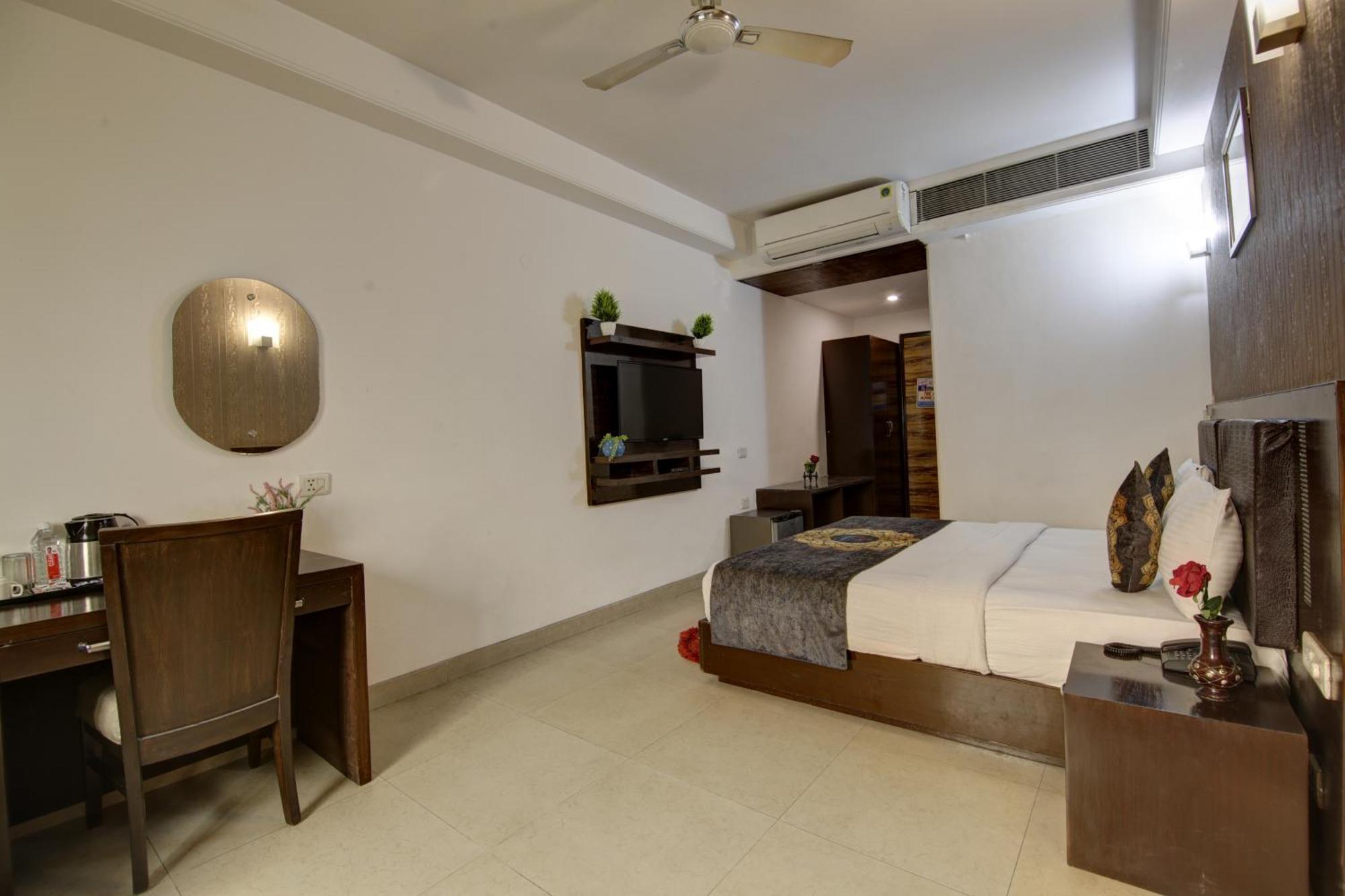 Hotel Venus Plaza New Delhi Eksteriør bilde