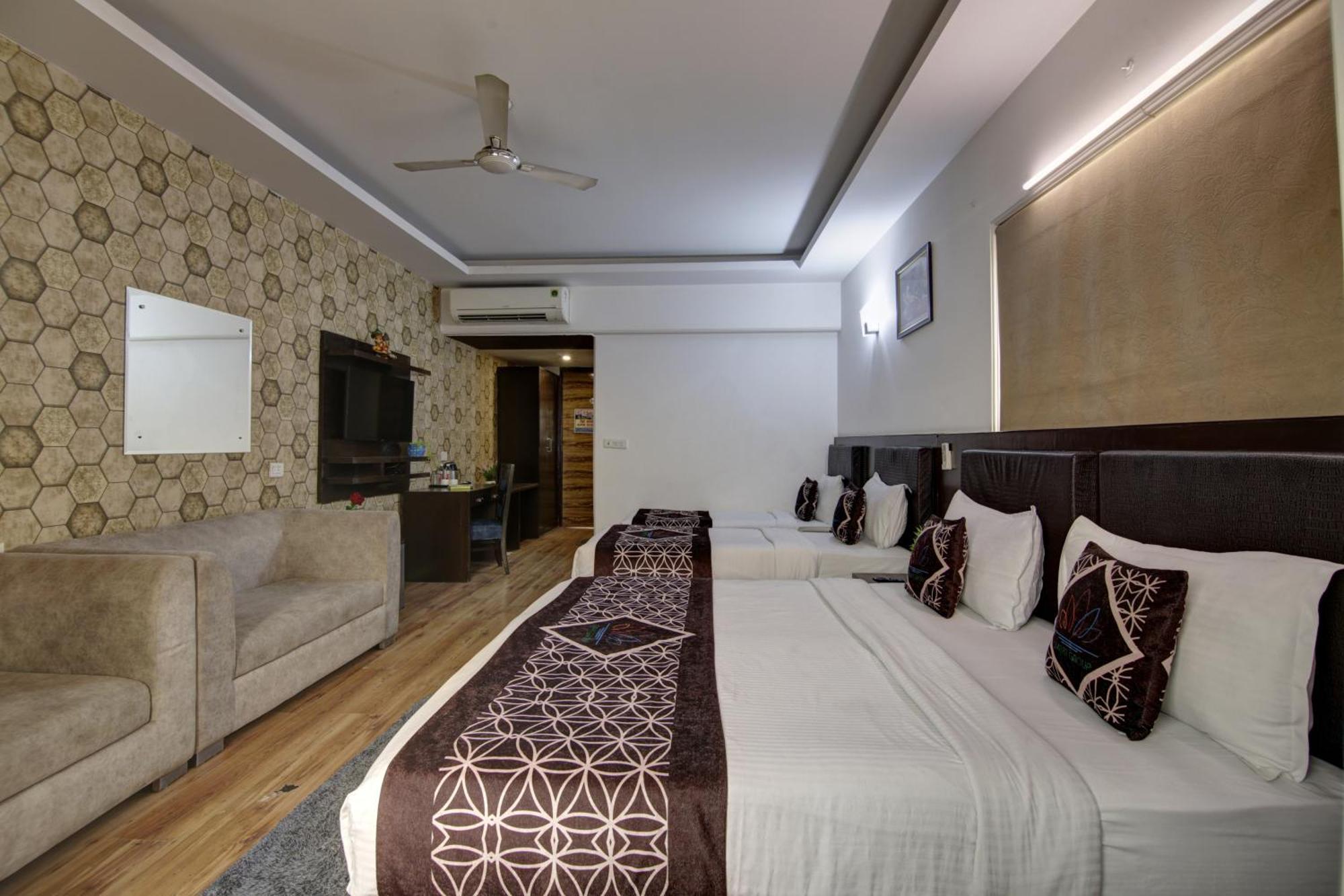 Hotel Venus Plaza New Delhi Eksteriør bilde