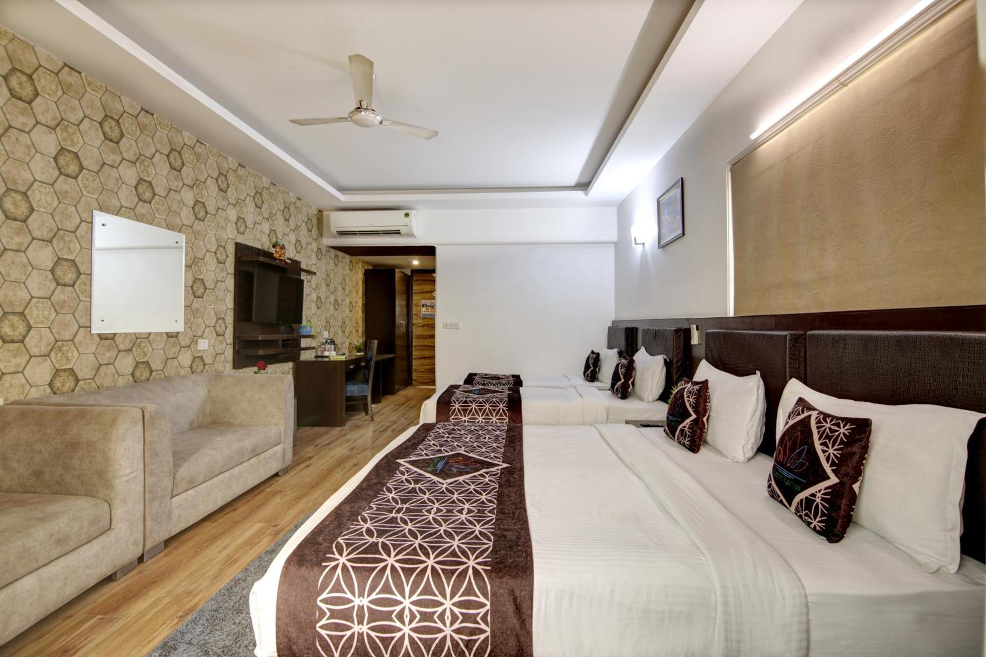 Hotel Venus Plaza New Delhi Eksteriør bilde