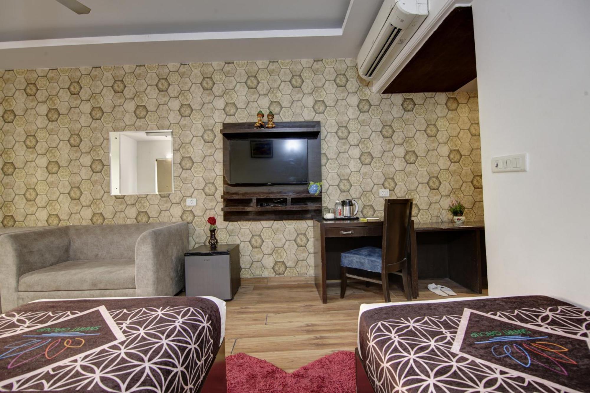 Hotel Venus Plaza New Delhi Eksteriør bilde