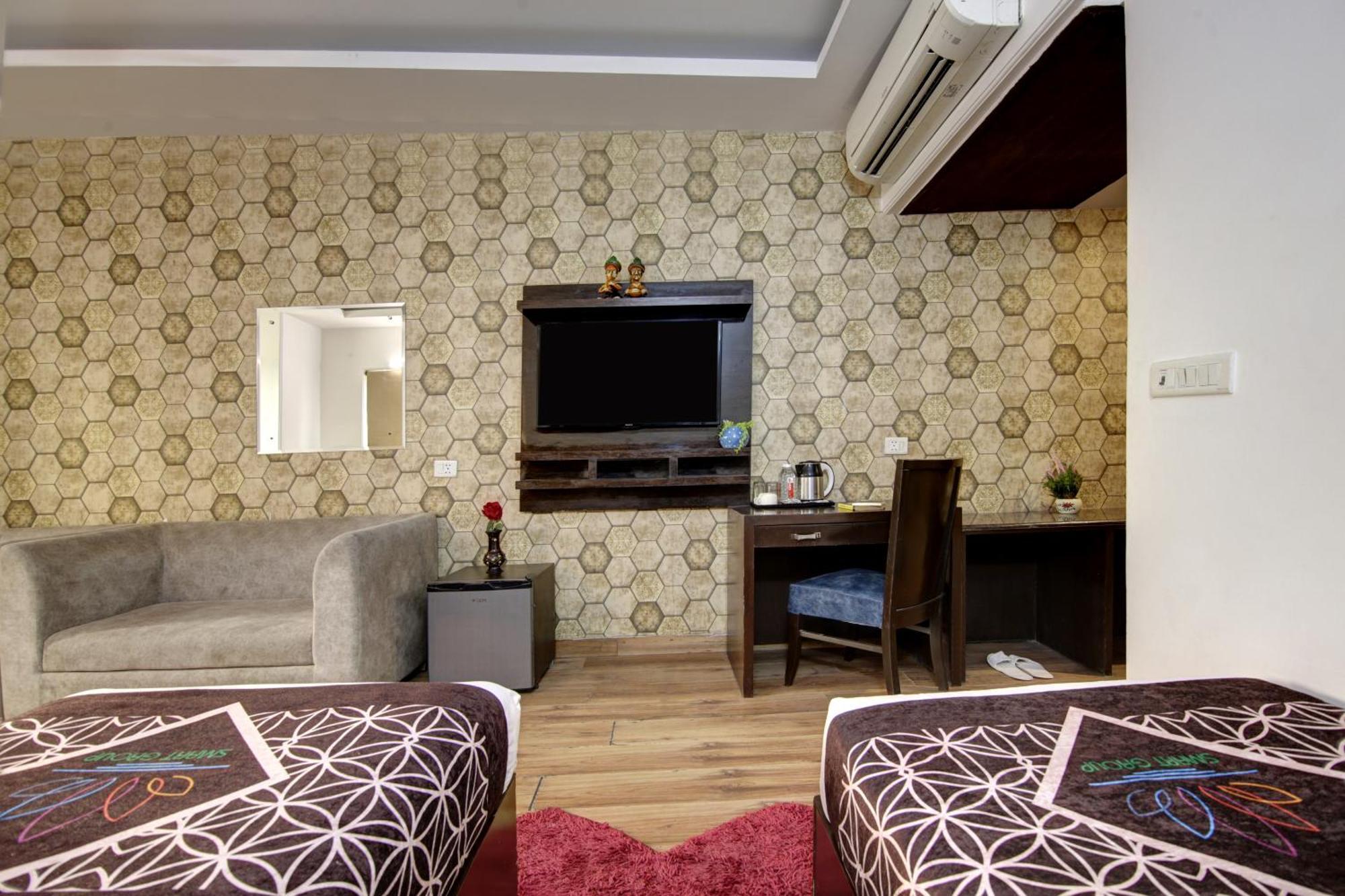 Hotel Venus Plaza New Delhi Eksteriør bilde