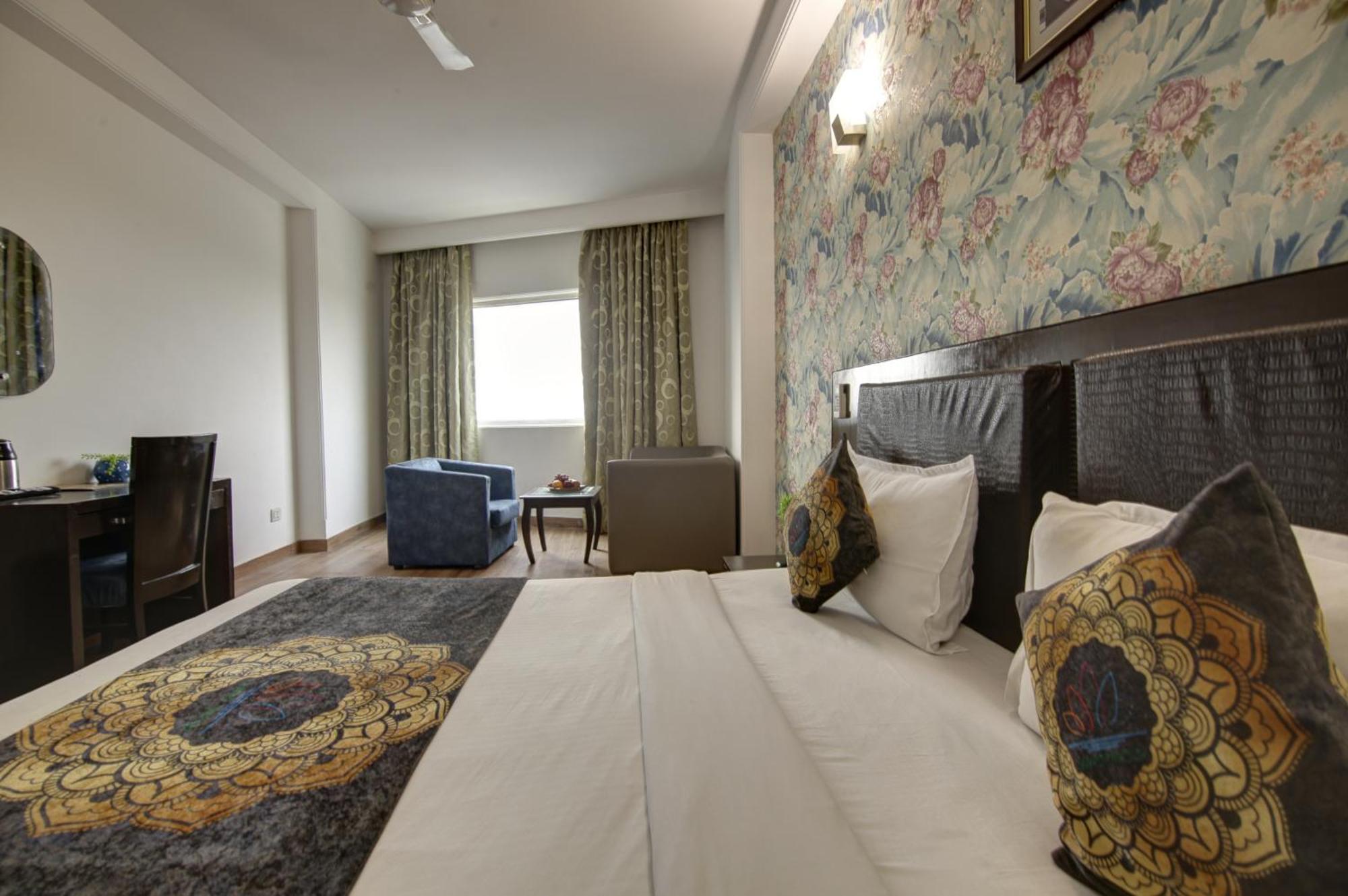 Hotel Venus Plaza New Delhi Eksteriør bilde
